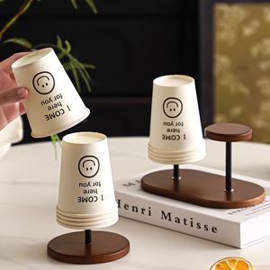 Distributeur de gobelets jetables Furun Crafts en bois de noyer, support empilable pour gobelets à café, organisateur de bureau minimaliste, type rond sur pied - Product Image 2