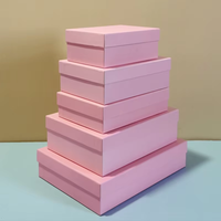 Boîtes d'expédition en papier kraft ondulé recyclé de grande taille avec logo personnalisé, couleur rose, boîtes d'emballage en papier postal