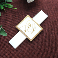 Undangan Pernikahan Hardcover Desain Lipat Tiga Mewah Buatan Tangan dengan Monogram Akrilik Emas untuk Pernikahan yang Berkesan