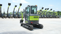 Excavadora de cadenas ZE55GU de 5.5 toneladas y 35kW con cazo reforzado y martillo rompedor