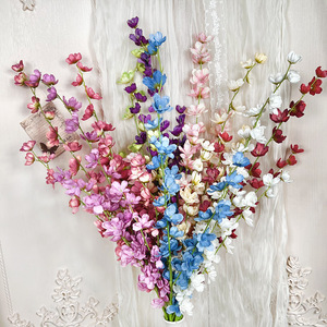Fleurs artificielles en soie mélangée Delphinium pour mariage, décoration intérieure, accessoires de photographie extérieure, moulage par injection - Product Image 1