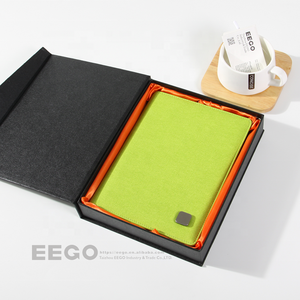 Vente en gros Ensemble de cahiers avec logo personnalisé Boîte cadeau haut de gamme A5 en cuir PU Cadeau <span class=keywords><strong>pour</strong></span> <span class=keywords><strong>homme</strong></span> à usage professionnel Cadeau à la main - Product Image 5