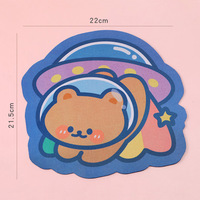 Tapis de souris pour ordinateur de jeu en cuir PVC imperméable, forme de dessin animé, avec repose-poignet, logo et taille personnalisés, anti-rayures, vente en gros