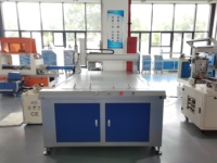 Distributeur automatique de colle thermofusible électrique à trois axes OSD-881 avec moteur de pompe à commande PLC pour applications chimiques et de boissons