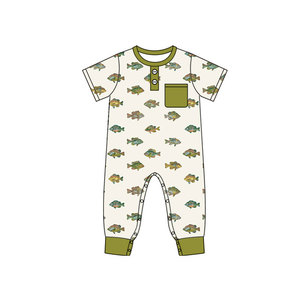 Combinaison pour bébé garçon en coton 95% et élasthanne 5% avec imprimé canards mallards sur chariot de golf, collection été, vente en gros de vêtements pour nouveau-nés - Product Image 3