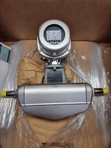 Promass 80P1 5 ودقة قياس الأداء E + H: تدفق الكتلة ± - Product Image 2