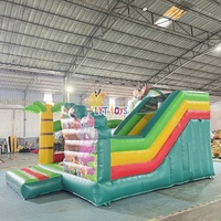 Structure gonflable avec souffleur d'air, imprimé animaux de dessin animé et thème jungle, pour fêtes de jardin et événements extérieurs