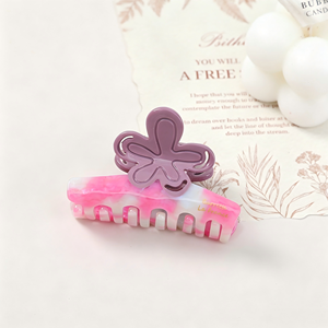 Vente en gros de pinces à <span class=keywords><strong>cheveux</strong></span> en acétate 3D à fleurs, colorées, élégantes, géométriques, 6 cm, aspect haut de gamme, pour femmes, personnalisation possible - Product Image 4