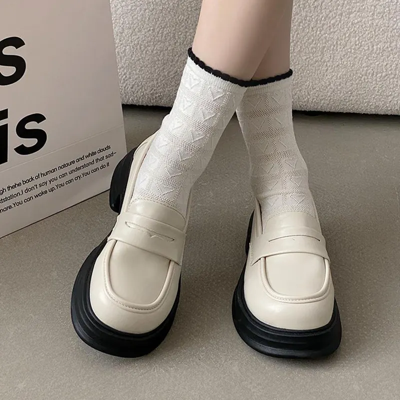 Comfortabele Slip On Pu Lederen Damesschoenen Met Hoge Hakken Luxe Design Dikke Hoge Hakken Platform Loafers Schoenen Voor Dames