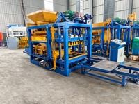 QTJ4-25 Machine de fabrication de blocs de béton, de pavés creux et de bordures entièrement automatique avec pompe et moteur pour le Maroc