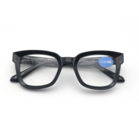 Modische Blaulichtfilter-Lesebrille Unisex Quadratisch Leichtgewichtig PC-Gläser TR90-Rahmen Lesebrille für Büro und Alltag