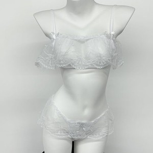 Ensemble de lingerie sexy pour femmes, soutien-gorge et culotte en dentelle transparente, deux pièces, en fibre de polyester et en mousseline, style mignon pour filles - Product Image 1