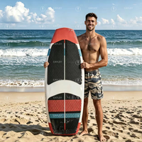 Planche de surf de course professionnelle et légère : Libérez les sensations ultimes du surf en mer