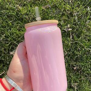 Bouteille en verre à paillettes arc-en-ciel (bleu, rose, blanc, argent, violet) de 15oz, 16oz, 20oz avec couvercles et pailles pour impression DIY - Product Image 4