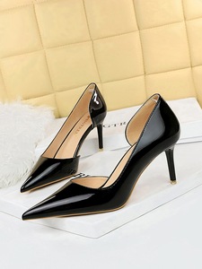 Chaussures à talons hauts tendance 2024 pour filles, design tendance, chaussures décontractées à enfiler, grandes tailles, confortables, chaussures à talons pour femmes et dames - Product Image 5