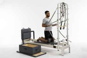 Máquina de <span class=keywords><strong>Pilates</strong></span> <span class=keywords><strong>Reformer</strong></span> de Aleación de Aluminio Blanca con Torre - Product Image 3