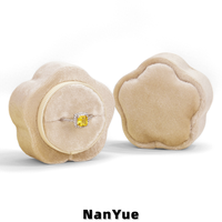 Boîte à bague en velours personnalisée en forme de fleur, emballage de bijoux élégant et luxueux pour fiançailles, mariage, demande en mariage, cadeau, mini et portable