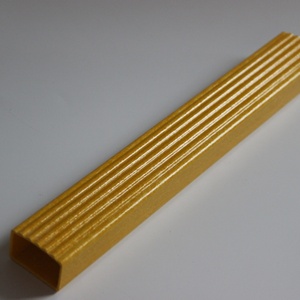 Perfil de Escalera de Fibra de Vidrio Moldeado a Medida, Tubo Rectangular de GRP Amarillo de Alta Resistencia - Product Image 2