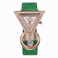 Montres pour femmes LP44, design créatif, cadran triangulaire, montre-bracelet pour femmes, collier, boucles d'oreilles, bagues, ensemble de quatre pièces, cadeaux pour femmes