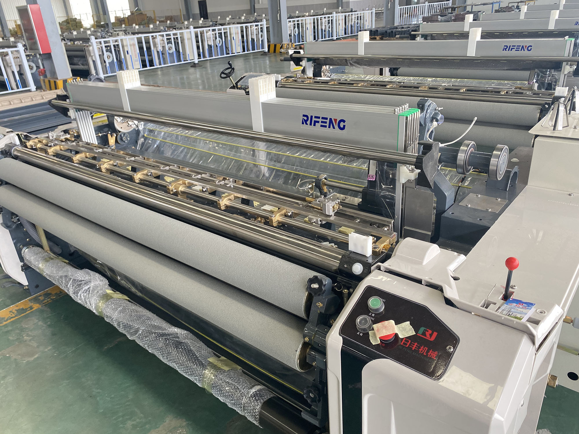 High Speed Cam Water Jet Loom With Dobby Shedding Double Nozzles For Pakistan Market