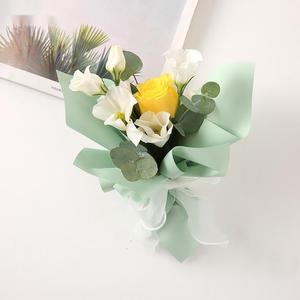 Papel de Regalo Grueso Impermeable con Revestimiento de PE de Superficie Mate de Alta Calidad para Ramos de Flores, 58x58cm, 20 Hojas/Paquete - Product Image 4