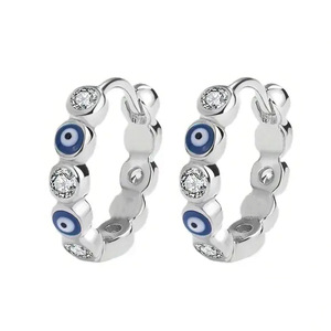 Orecchini a clip dal design accattivante con motivo unico, accessori per l'orecchio da indossare tutti i giorni - Product Image 1