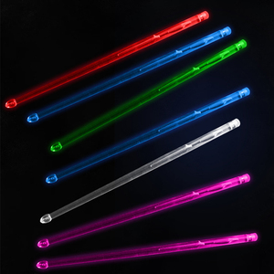 Venta al por mayor de nuevos materiales de polímero de plástico palo de tambor colorido Stock brillante en la oscuridad luminoso 5A LED fluorescente baqueta - Product Image 2