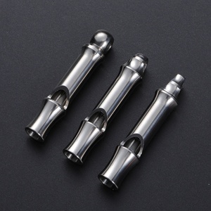 Silbato EDC de acero inoxidable, silbato de supervivencia portátil de un solo tubo de alto decibelio con orificio para cordón para señalización al aire libre A0023 - Product Image 3
