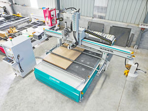 Routeur CNC à bois pneumatique vertical de qualité supérieure, 4 axes, ATC, avec système d'étiquetage <span class=keywords><strong>automatique</strong></span> et alimentation <span class=keywords><strong>automatique</strong></span> - Product Image 2