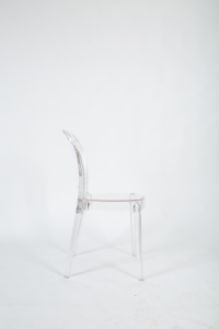<span class=keywords><strong>Chaise</strong></span> en résine plastique <span class=keywords><strong>transparente</strong></span> de style <span class=keywords><strong>Victoria</strong></span> avec une capacité de charge élevée pour la planification d'événements professionnels et les banquets - Product Image 2