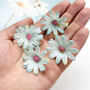 Cabezas de flores artificiales de margarita de 3.5 cm, tela de seda para manualidades, decoración para ropa, sombreros, coronas, tocados, accesorios de boda - Product Image 3