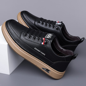 รองเท้าผ้าใบหนังสีขาวลำลองสำหรับผู้ชาย ส้นเตี้ย พื้นยางระบายอากาศ สไตล์สบายๆ สำหรับเดิน - Product Image 2