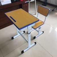Meubles de classe 700*500, ensembles scolaires, pupitre et chaise pour étudiants, table et chaise d'étude en bois simple pour l'université, ensemble de table et de chaise pour l'école