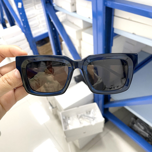 <span class=keywords><strong>Lunettes</strong></span> <span class=keywords><strong>de</strong></span> soleil <span class=keywords><strong>de</strong></span> luxe tendance pour hommes et femmes, <span class=keywords><strong>de</strong></span> haute qualité, avec verres anti-reflet, <span class=keywords><strong>monture</strong></span> intégrale, protection oculaire intégrée - Product Image 6