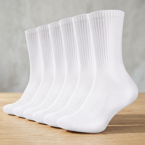 Chaussettes de sport en coton biologique de bambou respirant, tricotées, à compression, en tissu éponge, noires unies, sans couture, vente en gros - Product Image 2