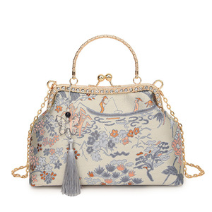 New Designed Dinner Clutch Handbag Fashion Flower Handbag Luxury Fashion Chain Shoulder Crossbody Evening Bag - Product Image 1