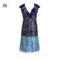 Vêtements habillés de luxe à paillettes de qualité supérieure de créateur personnalisé OEM/ODM Col en V avec bordure en dentelle et paillettes imprimées pour femmes
