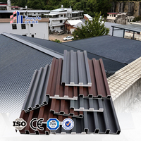 Tuile en aluminium isolée en PU avec âme en mousse de polyuréthane et face en alliage d'aluminium, largeur de couverture de 500 mm pour véranda