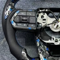 Volant de voiture en carbone forgé bleu personnalisé adapté à Toyota Hilux LC300 Hilux Fortuner Land Cruiser GR Corolla LC79