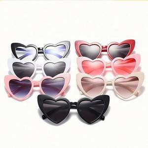 Gafas de Sol con Logotipo Personalizado, Económicas, Vintage, Lindas, con Forma de Ojo de Gato Rojo y Corazón, para Fiesta - Product Image 6