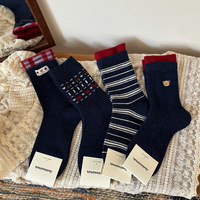 Chaussettes mi-mollet en polaire chaudes pour femmes, printemps, automne et hiver, en rouge et bleu, chaussettes en polaire rayées à petit ours