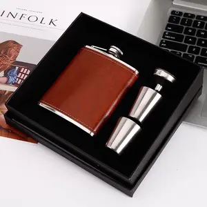 New Prepuce Stainless Steel 6Oz 7Oz 8Oz Wine Hip Flask dengan Penutup Kulit dan Cangkir Set Hadiah Luar Ruangan