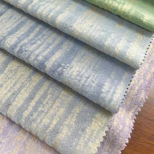 <span class=keywords><strong>Tissu</strong></span> de rideau en velours à rayures dorées 100% polyester <span class=keywords><strong>tissu</strong></span> occultant de salon à isolation <span class=keywords><strong>thermique</strong></span> - Product Image 3