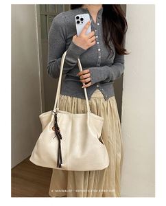 Bolso Tote Vintage para Mujer, Gran Capacidad, de Cuero PU, Bolso de Hombro con Borla Decorativa, Venta al Por Mayor - Product Image 4