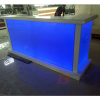 Comptoir de bar moderne de luxe personnalisé avec éclairage LED pour usage commercial, domestique, hôtelier, salle de sport, surface solide en acrylique, garantie de 10 ans