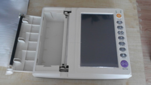 Electrocardiogramme de <span class=keywords><strong>machine</strong></span> de la <span class=keywords><strong>CE</strong></span> Digital 12 canaux <span class=keywords><strong>ECG</strong></span> avec l'imprimante - Product Image 2