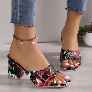 Moda con stampa leopardata fiori muli <span class=keywords><strong>sandali</strong></span> con <span class=keywords><strong>tacco</strong></span> bianco nero per <span class=keywords><strong>donna</strong></span> taglia 43 estate tacchi spessi <span class=keywords><strong>donna</strong></span> - Product Image 5