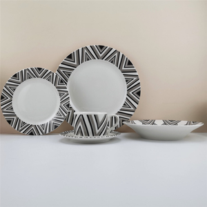 Fourniture d'usine 20pcs ensemble de dîner de luxe <span class=keywords><strong>en</strong></span> <span class=keywords><strong>porcelaine</strong></span>/ensembles d'assiettes <span class=keywords><strong>Service</strong></span> pour 4 - Product Image 3
