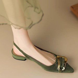 <span class=keywords><strong>Chaussures</strong></span> tendance d'été pour femmes en daim à talon bas, à bout pointu et boucle métallique, style slingback, vente en gros sur mesure - Product Image 3