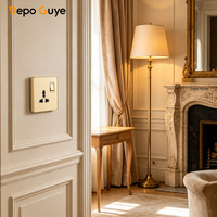 Prise murale en verre trempé à usage industriel avec bouton doré pour interrupteur d'éclairage, charge rapide USB Type-C 13A 18W, Royaume-Uni